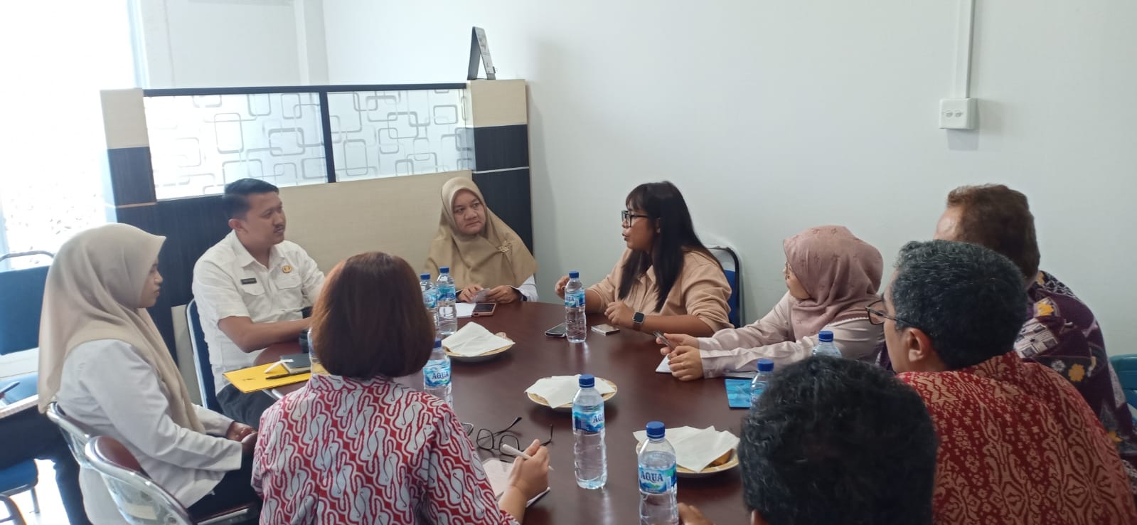 Bidang Perindustrian bersama Tim P3DN Kabupaten Karimun menerima kunjungan dari PT. TUV Rheinland untuk melakukan kerjasama dalam hal memfasilitasi penafsiran TKDN (Tingkat Komponen Dalam Negeri) untuk para pelaku usaha di Kabupaten Karimun